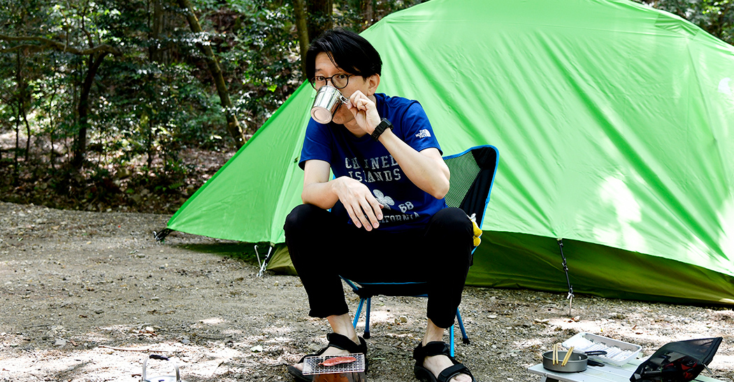 ソロキャンプを楽しむ吉川先生